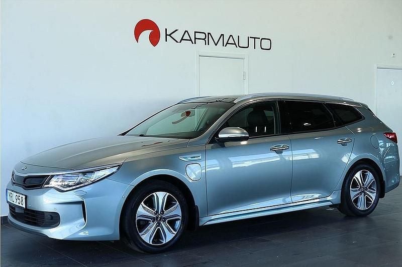 Grå Begagnad 2017 Kia Optima Hybrid 2 Sedan | 179 900 kr (Bra pris) - Bild 1/4