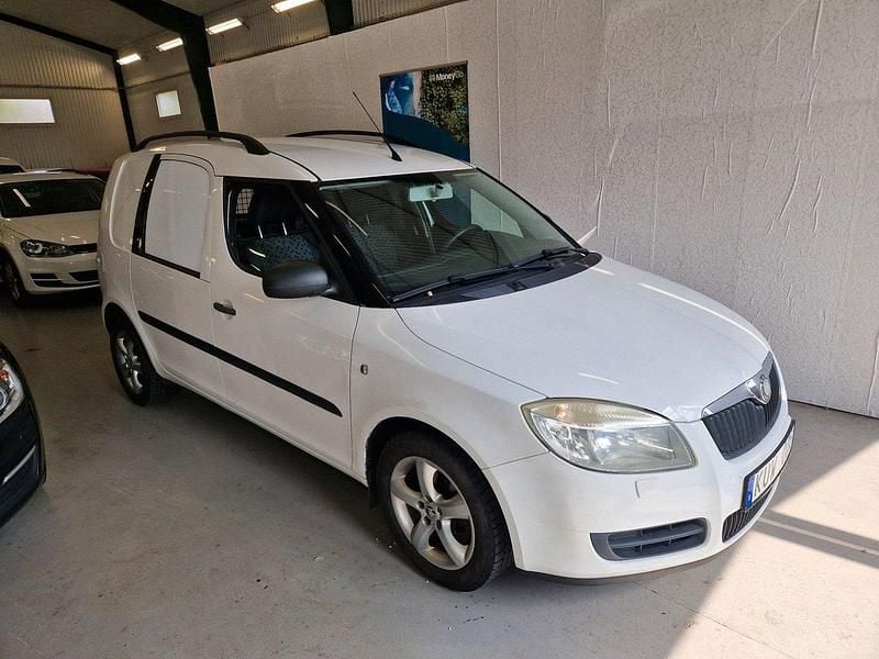 Vit Begagnad 2008 Skoda Roomster Kombi | 34 900 kr - Bild 1/4