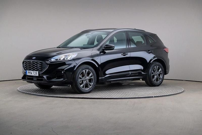 Svart Begagnad 2021 Ford Kuga ST-Line SUV | 249 000 kr (Marknadspris) - Bild 1/4