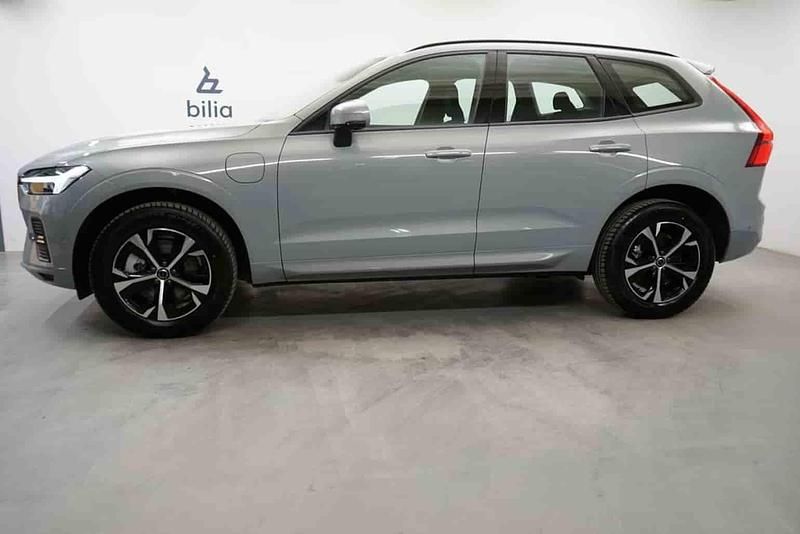 Grå Begagnad 2026 Volvo XC60 SUV | 549 900 kr (Bra pris) - Bild 1/1