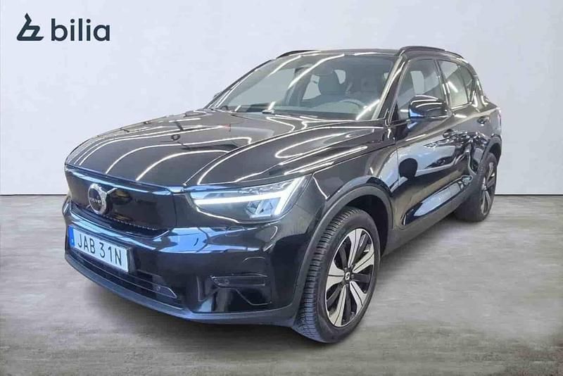 Begagnad Volvo XC40 Single Motor 175 kW (238 HK) 2023 Svart SUV