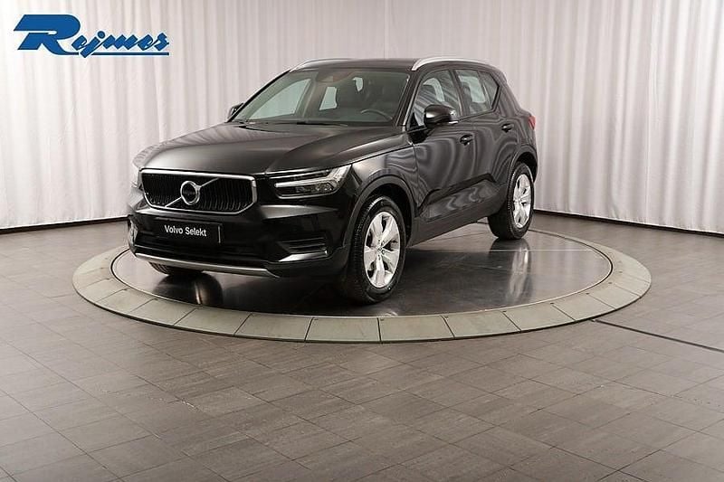 Svart Begagnad 2020 Volvo XC40 Momentum SUV | 269 900 kr (Bra pris) - Bild 1/4