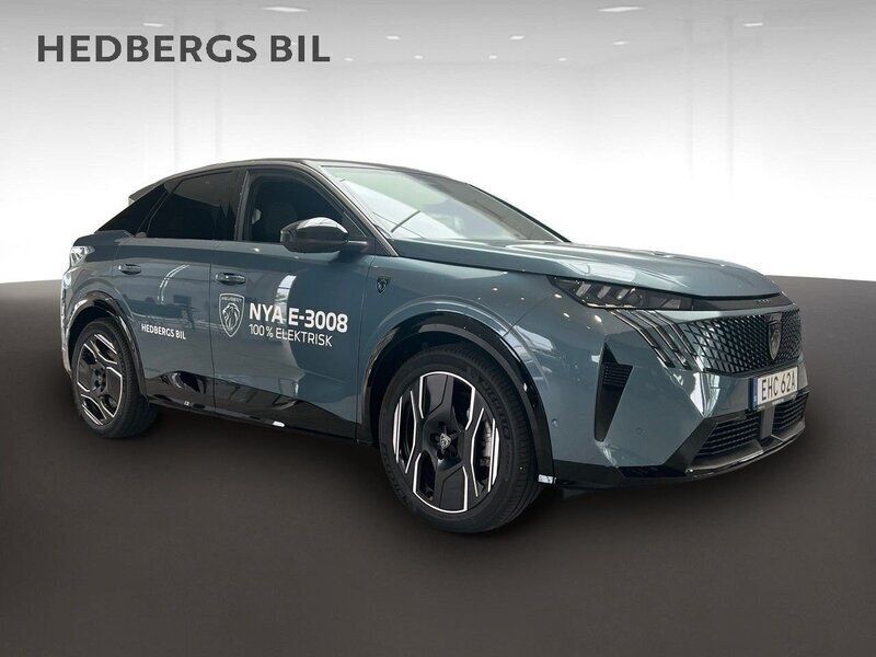 Blå Begagnad 2024 Peugeot e-3008 Ultimate SUV | 629 900 kr - Bild 1/4