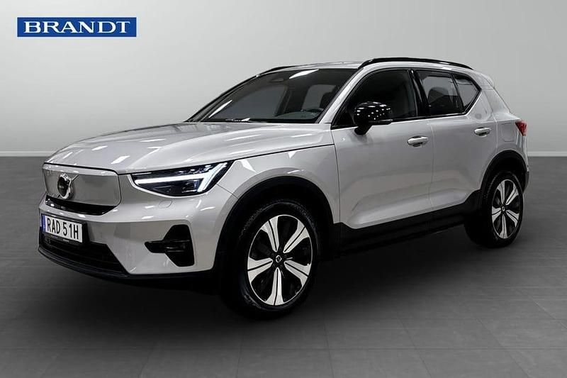 Begagnad Volvo XC40 Plus 172 kW (234 HK) 2023 Silver SUV