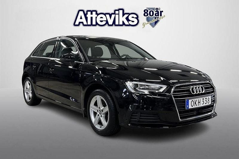 Svart Begagnad 2018 Audi A3 Sportback Proline Halvkombi | 185 900 kr (Marknadspris) - Bild 1/4