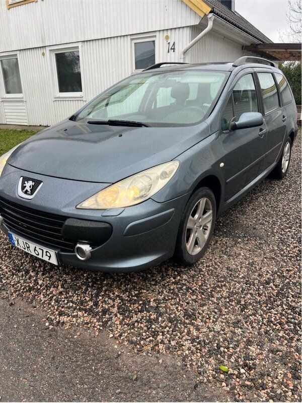 Grå Begagnad 2006 Peugeot 307 Kombi | 28 000 kr (Marknadspris) - Bild 1/4