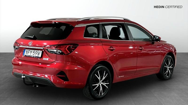 Begagnad MG MG5 EV Luxury 130 kW (177 HK) 2022 Röd (red) Kombi