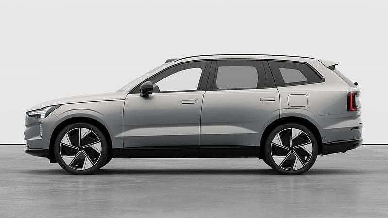 Silver Ny 2025 Volvo EX90 Performance SUV | 1 099 900 kr (Lite dyr) - Bild 1/4