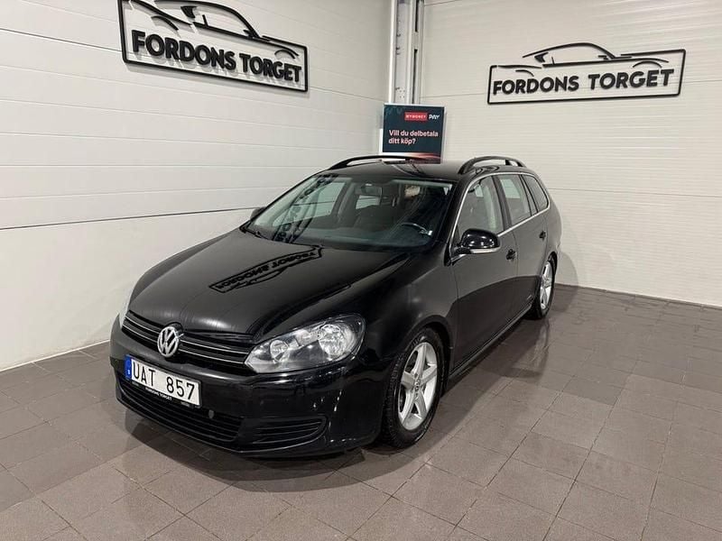 Svart Begagnad 2013 VW Golf VII Kombi | 59 900 kr (Marknadspris) - Bild 1/4