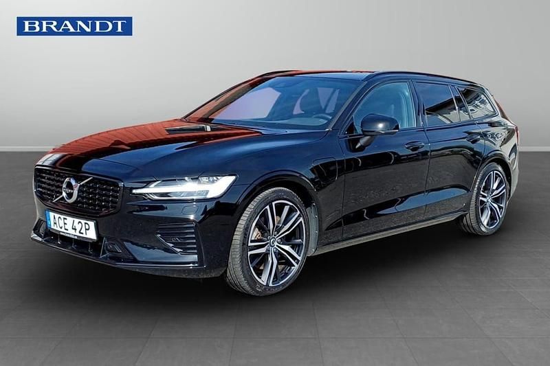 Svart Begagnad 2022 Volvo V60 R-Design Kombi | 409 900 kr (Marknadspris) - Bild 1/3