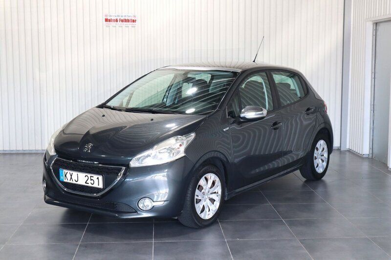Mörkgrå Begagnad 2013 Peugeot 208 Halvkombi | 50 000 kr (Marknadspris) - Bild 1/4