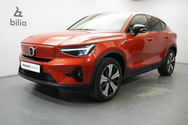 Röd Begagnad 2022 Volvo EC40 SUV | 369 900 kr (Lite dyr) - Bild 1/3