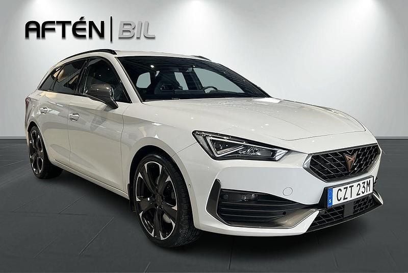 Begagnad Cupra Leon VZ 245 HK (180 kW) 2024 Vit Kombi