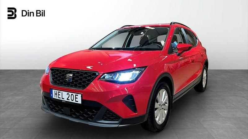 Röd (pure red midnight black m) Begagnad 2022 Seat Arona Style SUV | 177 900 kr (Marknadspris) - Bild 1/4