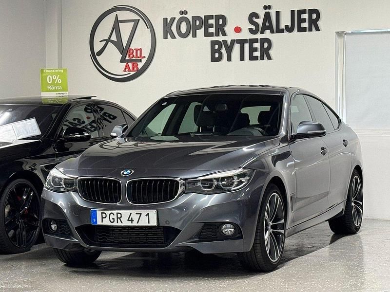 Grå Begagnad 2017 BMW 320 Gran Turismo M Sport Halvkombi | 219 900 kr (Marknadspris) - Bild 1/4