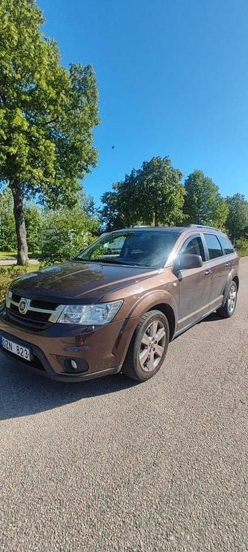 Begagnad 2013 Fiat Freemont SUV | 68 000 kr (Marknadspris) - Bild 1/4