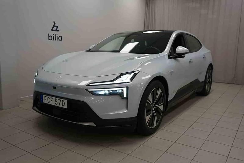 Silver Begagnad 2025 Polestar 4 Long Range Dual motor SUV | 639 900 kr (Bra pris) - Bild 1/1