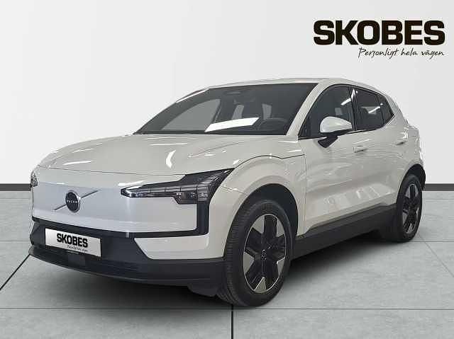 Begagnad Volvo EX30 Core 202 kW (275 HK) 2024 Vit SUV