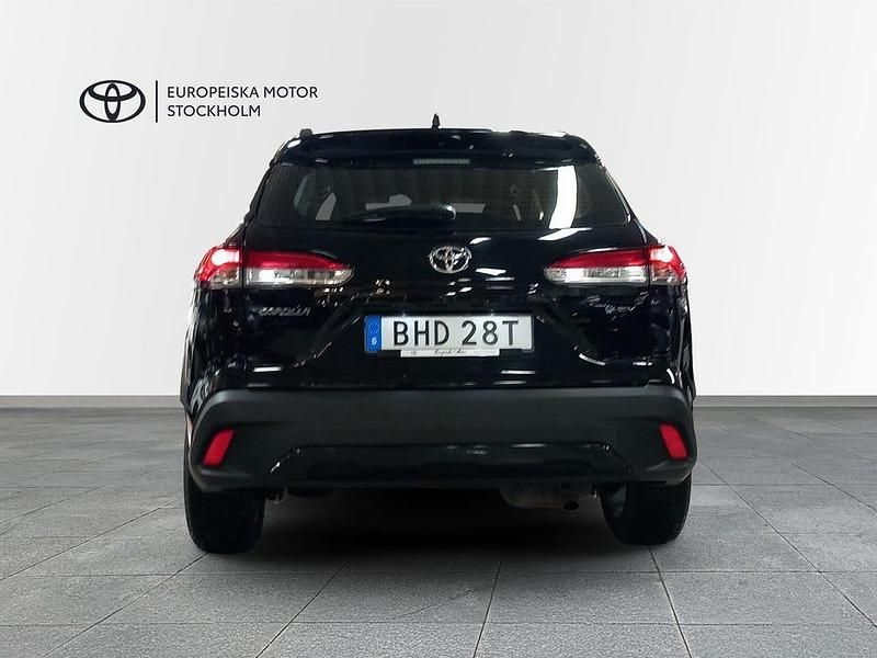 Begagnad Toyota Corolla Cross Active 140 HK (102 kW) 2025 Svart SUV