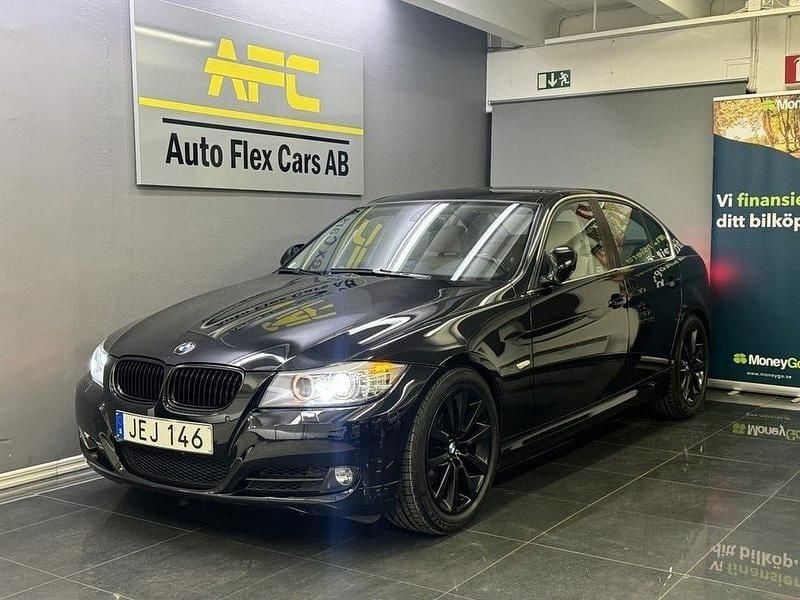Svart Begagnad 2008 BMW 325 Sedan | 99 900 kr (Lite dyr) - Bild 1/4