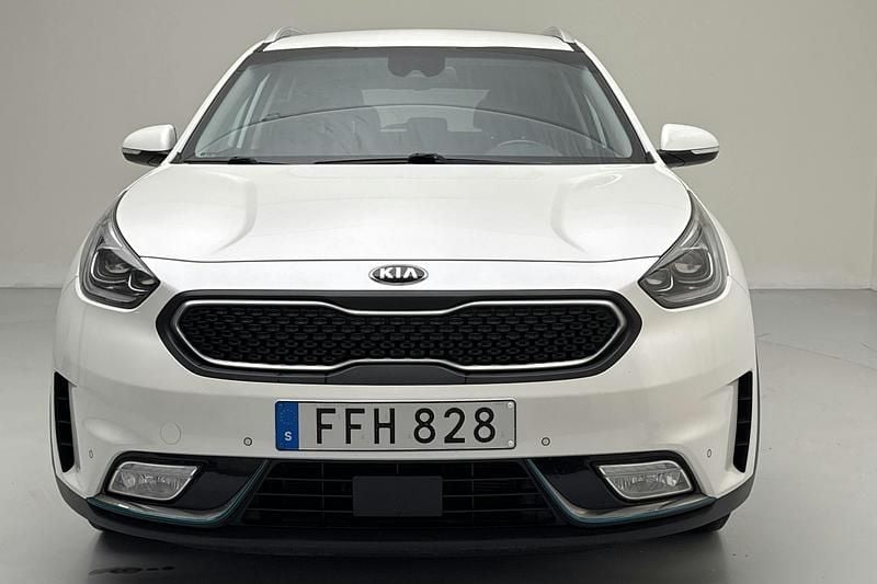 Begagnad Kia Niro Advance 141 HK (103 kW) 2018 Vit SUV