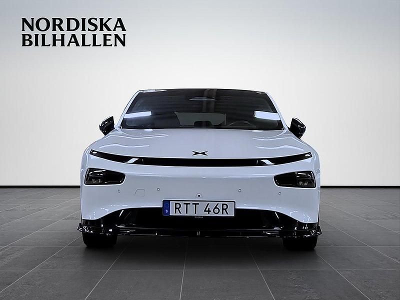 Begagnad XPENG P7 347 kW (473 HK) 2023 Vit Sedan