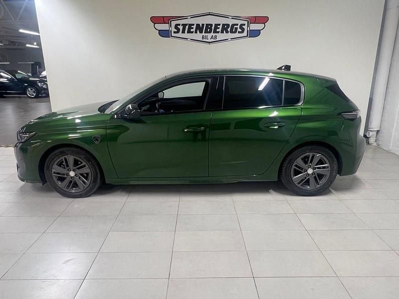 Begagnad Peugeot 308 131 HK (96 kW) 2024 Grön Halvkombi