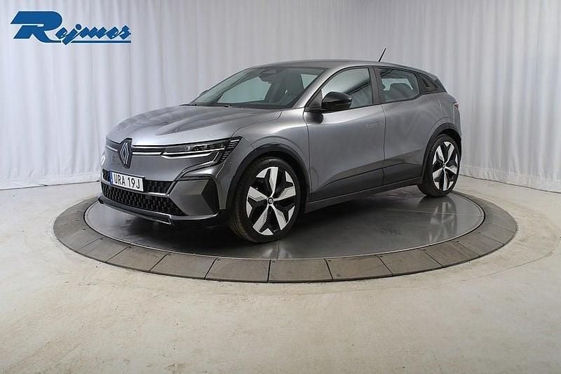 Grå Begagnad 2023 Renault Mégane Equilibre Kombi | 224 000 kr (Bra pris) - Bild 1/4