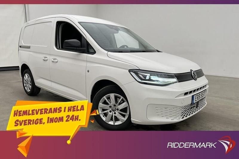 Vit Begagnad 2021 VW Caddy Minibuss | 189 800 kr (Bra pris) - Bild 1/3