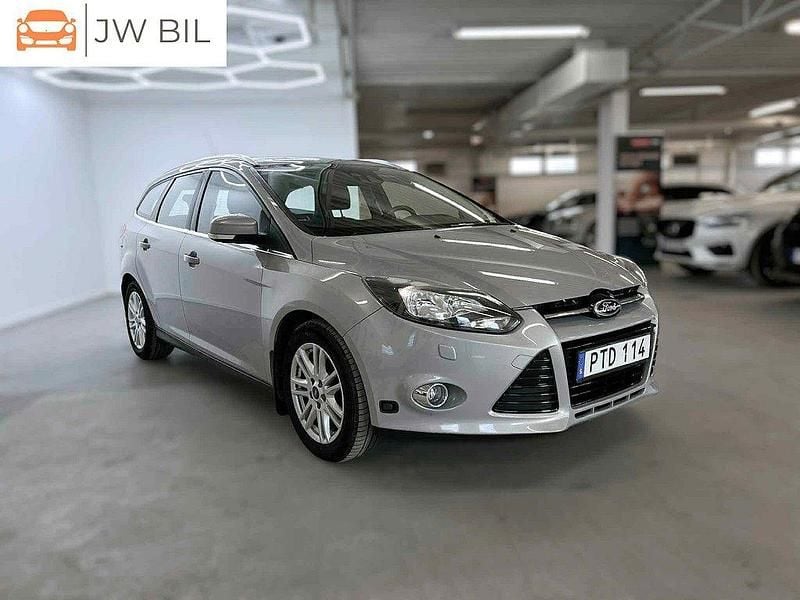 Grå Begagnad 2014 Ford Focus Titanium Kombi | 74 900 kr (Bra pris) - Bild 1/4