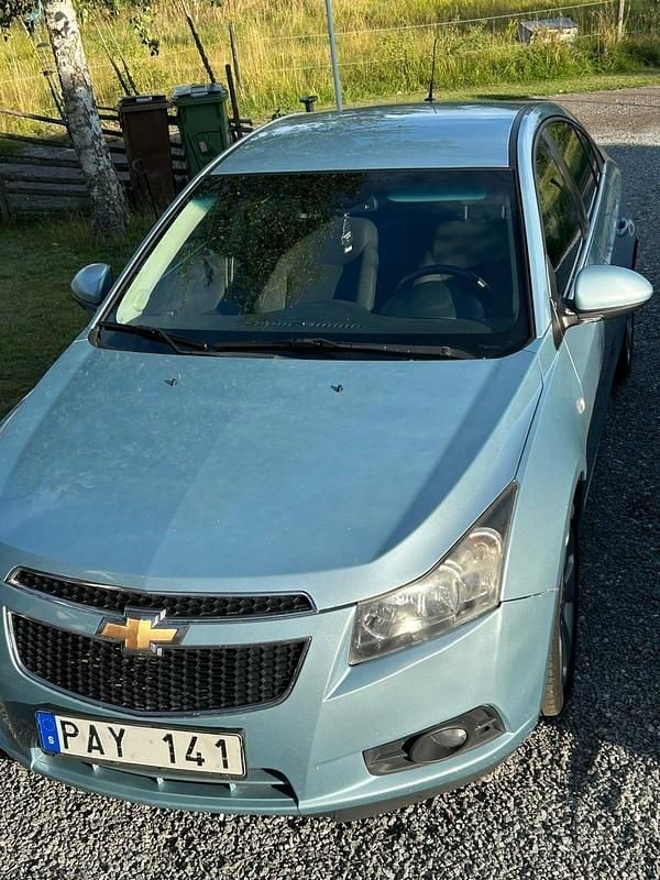 Begagnad 2012 Chevrolet Cruze Sedan | 42 500 kr (Bra pris) - Bild 1/3