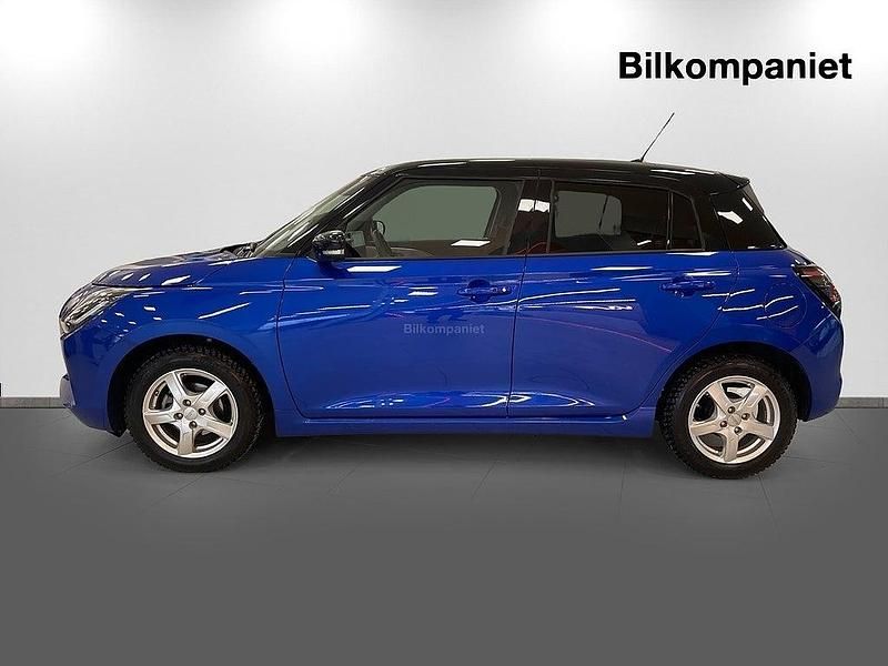 Begagnad Suzuki Swift 83 HK (61 kW) 2024 Blå Halvkombi
