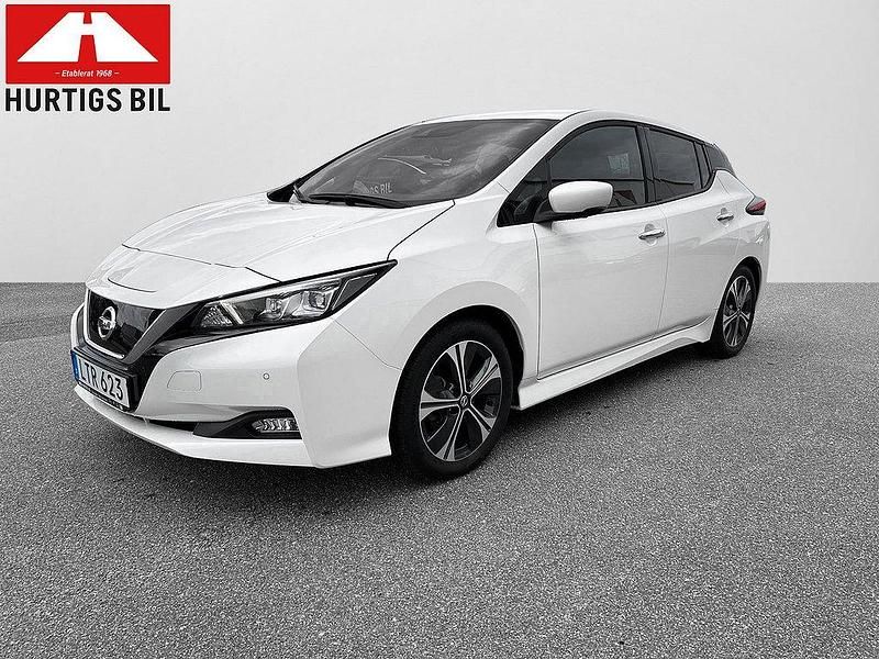 Vit Begagnad 2021 Nissan Leaf N-Connecta Halvkombi | 184 900 kr (Marknadspris) - Bild 1/4