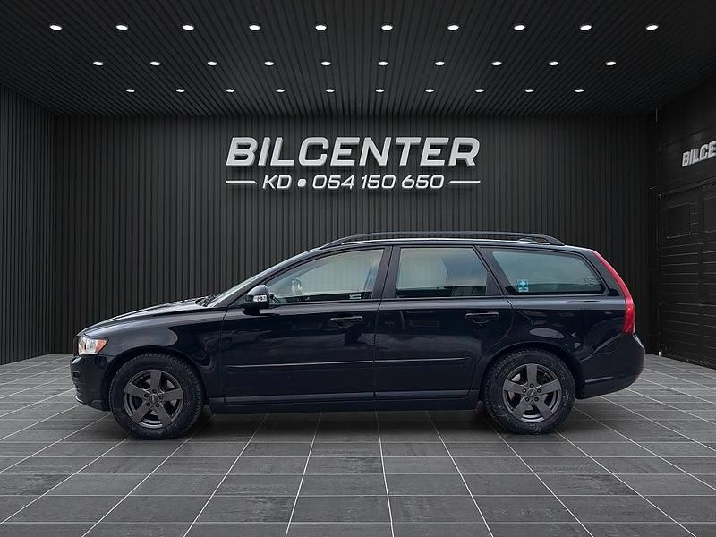 Begagnad Volvo V50 125 HK (91 kW) 2009 Svart Kombi