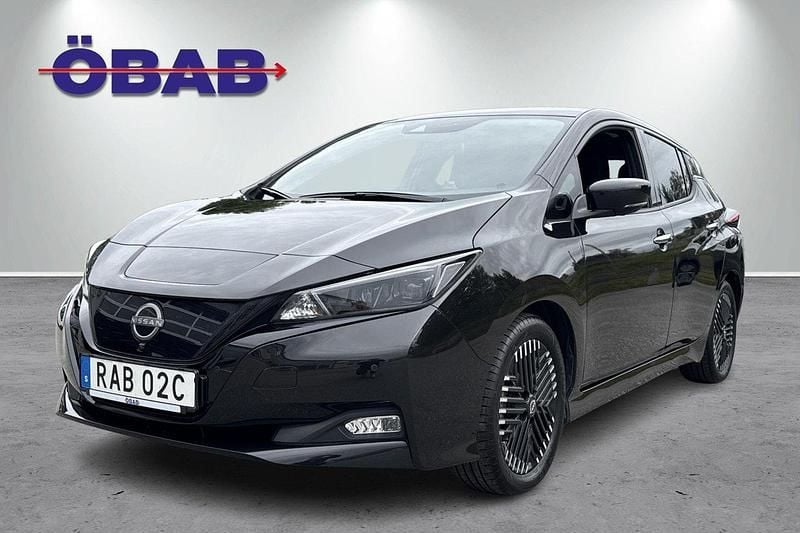 Svart Begagnad 2022 Nissan Leaf N-Connecta Halvkombi | 199 800 kr (Superpris) - Bild 1/4