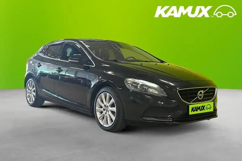 Svart Begagnad 2014 Volvo V40 Momentum Kombi | 129 800 kr (Marknadspris) - Bild 1/4