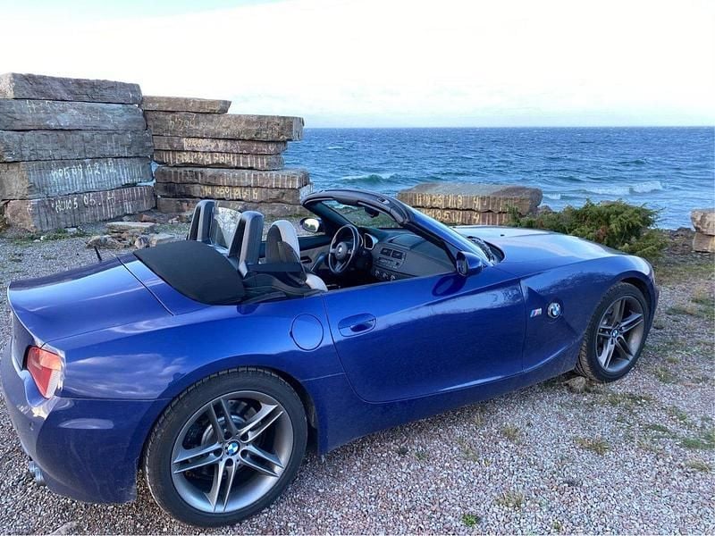 Blå Begagnad 2006 BMW Z4 M Cab | 325 000 kr - Bild 1/4