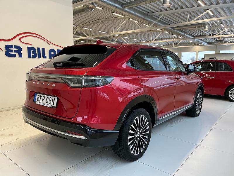 Begagnad Honda e:Ny1 152 kW (207 HK) 2023 Mörkröd SUV