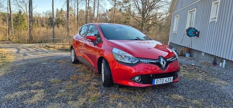 Begagnad 2015 Renault Clio IV | 47 000 kr (Bra pris) - Bild 1/4
