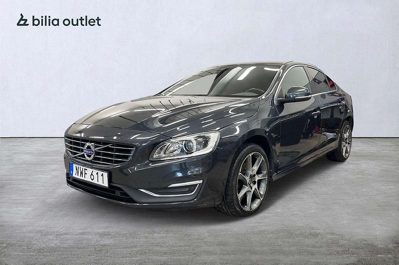 Grå Begagnad 2015 Volvo S60 Momentum Sedan | 179 900 kr (Marknadspris) - Bild 1/3