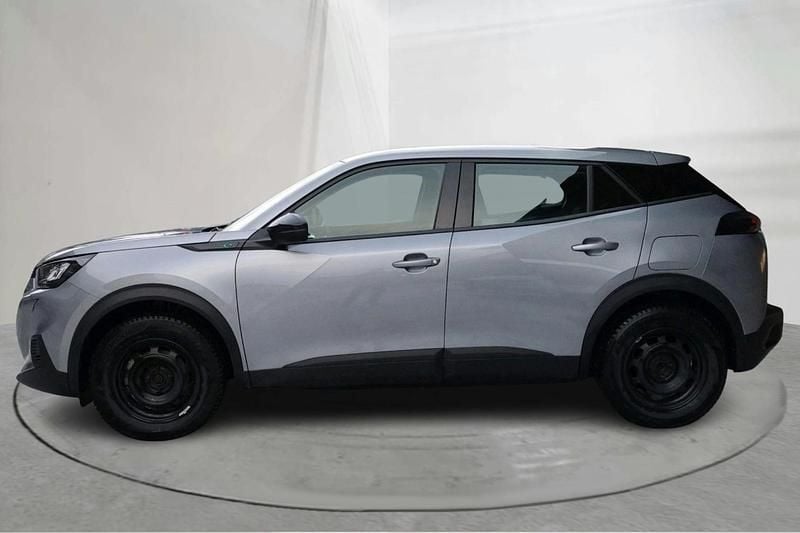 Begagnad Peugeot e-2008 100 kW (136 HK) 2022 Grå SUV