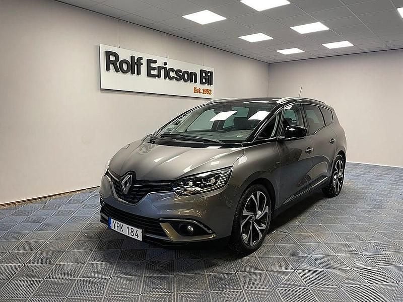 Flerfärgad Begagnad 2017 Renault Grand Scénic Bose Edition Minibuss | 139 500 kr (Marknadspris) - Bild 1/4