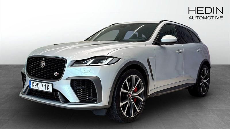 Grå (silver) Begagnad 2021 Jaguar F-Pace SVR SUV | 720 000 kr - Bild 1/4