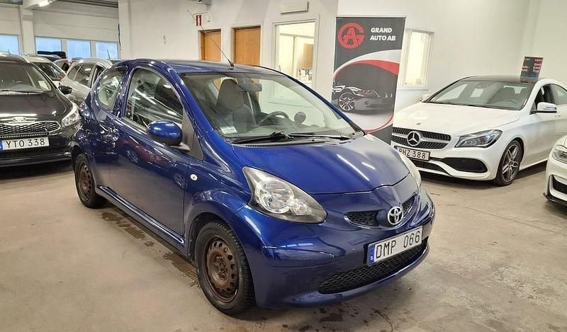 Begagnad Toyota Aygo 68 HK (50 kW) 2008 Blå Halvkombi