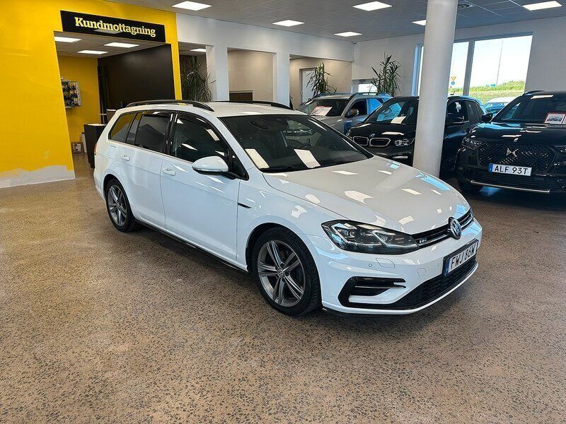 Vit Begagnad 2019 VW Golf VII GT Kombi | 169 900 kr (Bra pris) - Bild 1/4