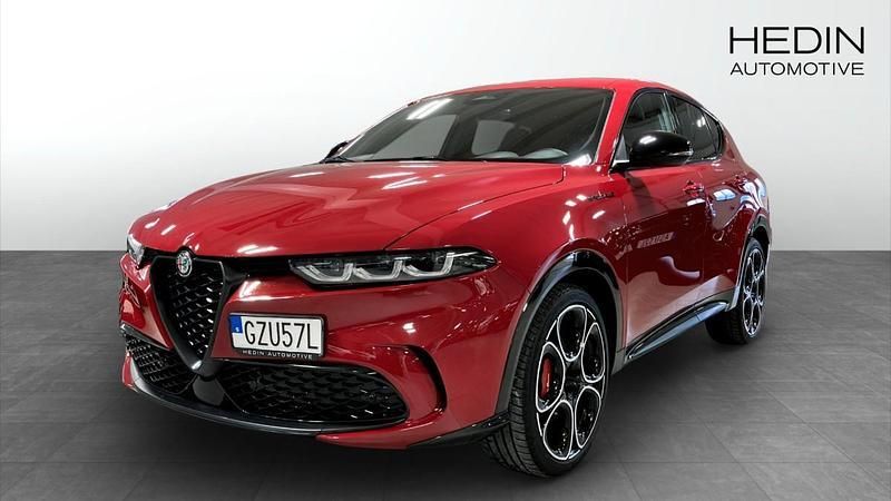 Röd (red) Begagnad 2022 Alfa Romeo Tonale Edizione Speciale SUV | 269 900 kr - Bild 1/4
