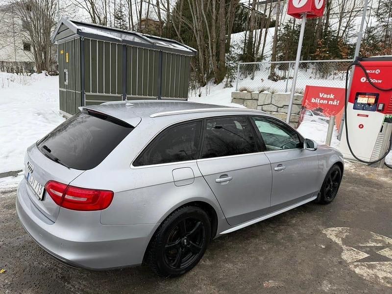 Begagnad Audi A4 150 HK (110 kW) 2015 Grå Kombi