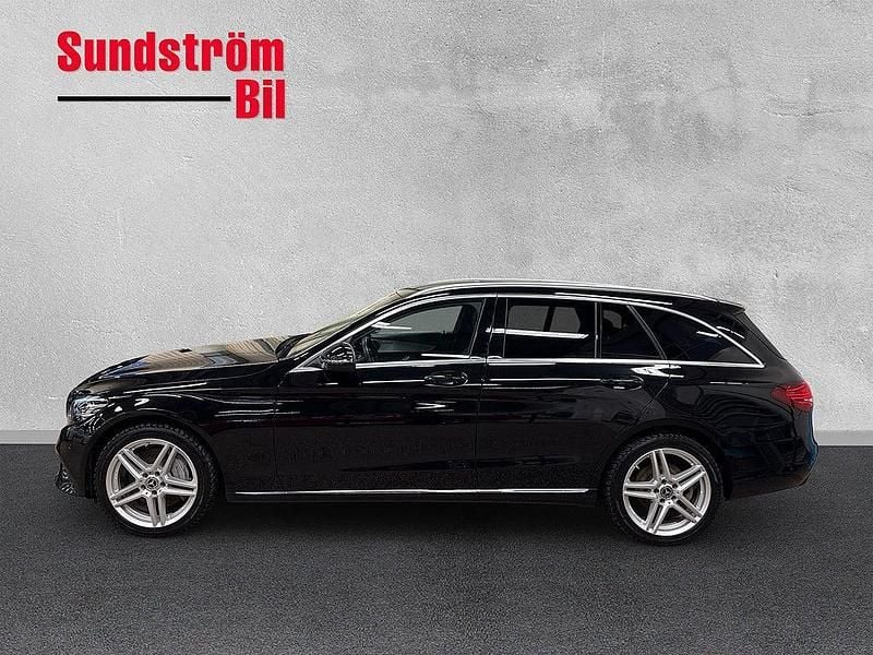 Begagnad Mercedes C300e 306 HK (225 kW) 2020 Svart Kombi