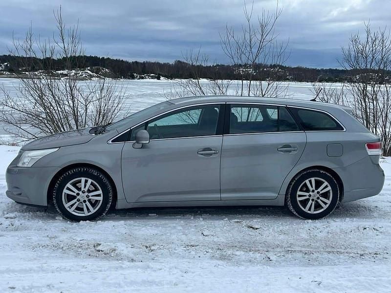 Begagnad Toyota Avensis 147 HK (108 kW) 2009 Kombi