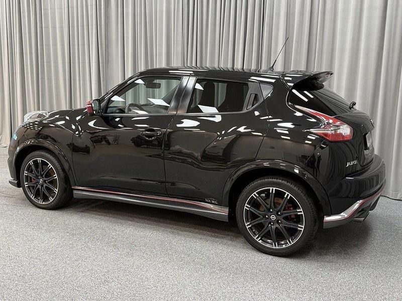 Begagnad Nissan Juke Nismo RS 360º 218 HK (160 kW) 2015 Svart SUV